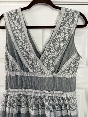 MAX STUDIO GRAY SILVER LACE SLEEVELESS TIERED FIT FLARE STRETCH DRESS L